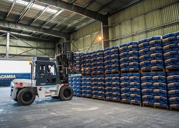 Yacuses celebra nueve años impulsando la producción de cemento en Bolivia