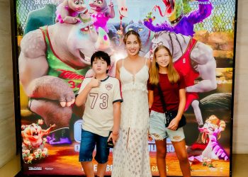Alfombra roja en Cinemark: orgullo boliviano junto a Anahí Zambrano en la avant première de La Cabra que Cambió el Juego – GOAT