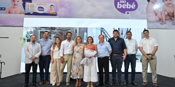 𝐏𝐫𝐢𝐦𝐞𝐫𝐚 𝐃𝐚𝐦𝐚 𝐯𝐢𝐬𝐢𝐭𝐚 𝐩𝐥𝐚𝐧𝐭𝐚 𝐝𝐞 𝐌𝐢 𝐁𝐞𝐛é 𝐲 𝐞𝐧𝐭𝐫𝐞𝐠𝐚 𝟒𝟎.𝟎𝟎𝟎 𝐩𝐚ñ𝐚𝐥𝐞𝐬 𝐩𝐚𝐫𝐚 𝐥𝐚 𝐧𝐢ñ𝐞𝐳 𝐛𝐨𝐥𝐢𝐯𝐢𝐚𝐧𝐚