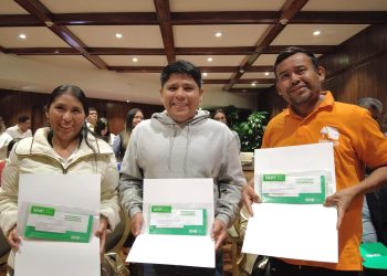 𝗖𝗢𝗡𝗦𝗧𝗥𝗨𝗥𝗘𝗗 𝗬 𝗕𝗡𝗕 𝗟𝗔𝗡𝗭𝗔𝗡 𝗧𝗔𝗥𝗝𝗘𝗧𝗔 𝗗𝗘 𝗖𝗥𝗘𝗗𝗜𝗧𝗢 𝗖𝗢𝗡 𝗣𝗔𝗚𝗢𝗦 𝗤𝗥 𝗣𝗔𝗥𝗔 𝗜𝗠𝗣𝗨𝗟𝗦𝗔𝗥 𝗔𝗟 𝗦𝗘𝗖𝗧𝗢𝗥 𝗙𝗘𝗥𝗥𝗘𝗧𝗘𝗥𝗢